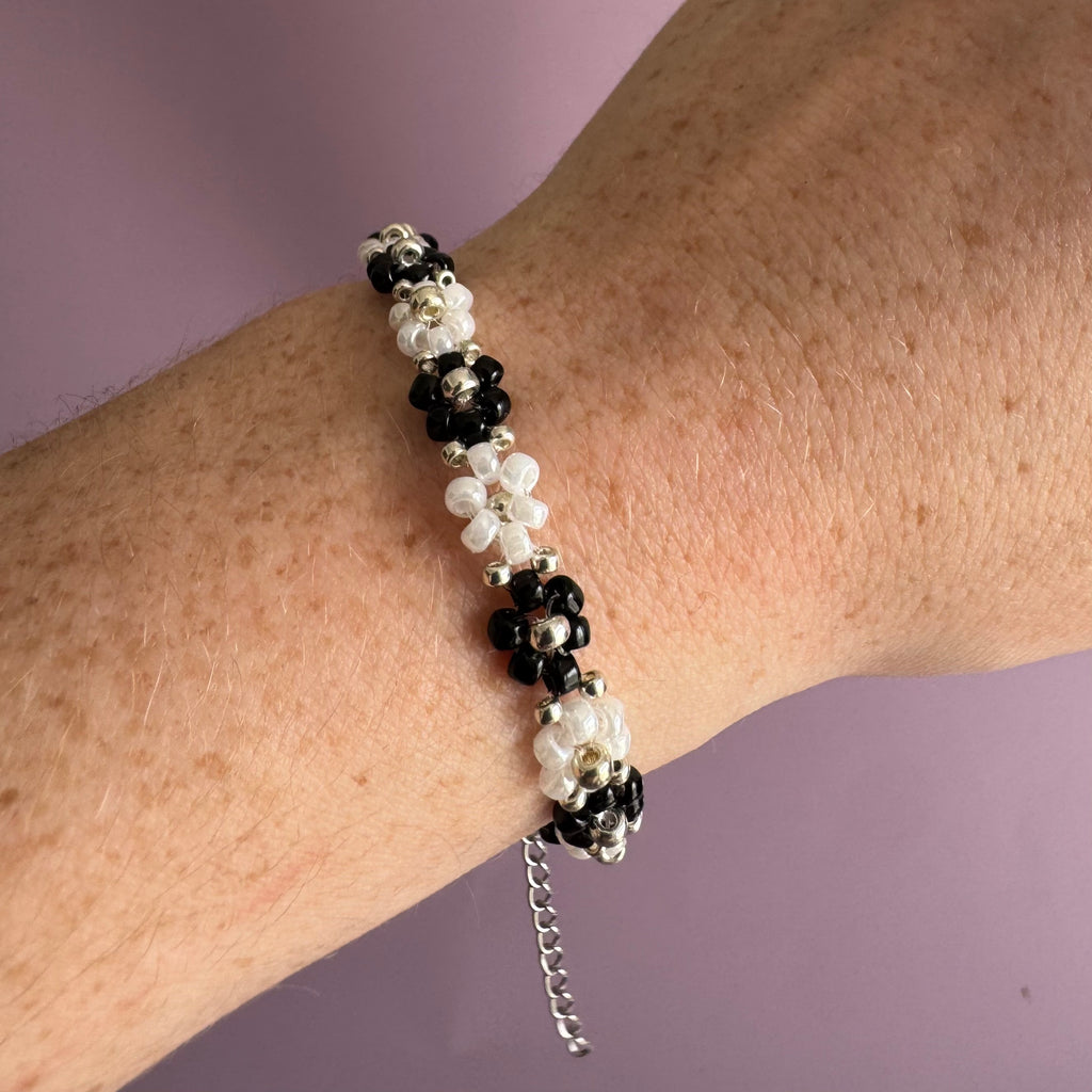 Black and White Miyuki Flower Bracelet | Sterling Silver